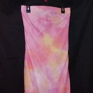 2x sleeveless bodycon dress